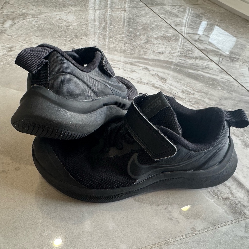 Nike Kids Black Sneakers